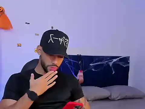 theo_sky1 from StripChat is Freechat