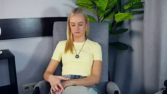 TheresaBreth from StripChat is Freechat