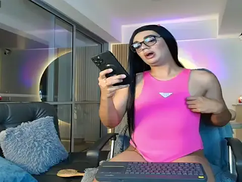 Girls: try live performances with matured performers, from dancing to quirks, in a variety of beautiful sex cams.