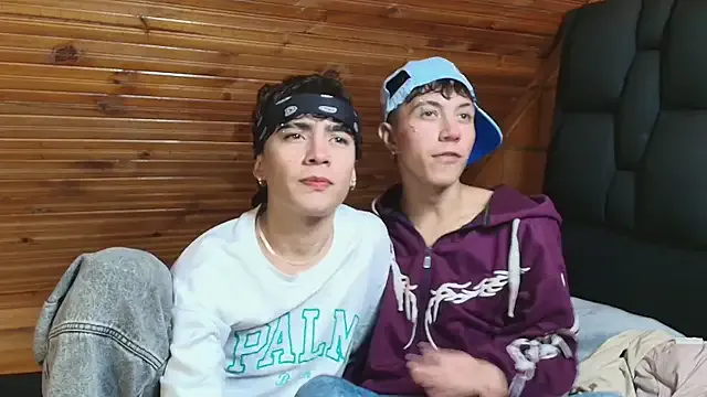 Thiago_Divine_ from StripChat is Freechat