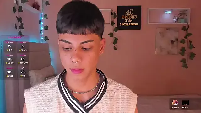 Girls: try live performances with matured performers, from dancing to quirks, in a variety of beautiful sex cams.