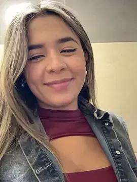 Tiana_saenz from StripChat is Freechat