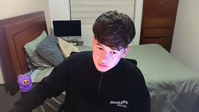 Tightncuteass from StripChat