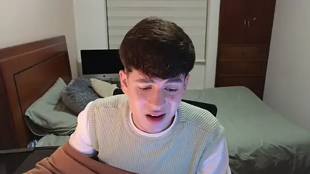 Tightncuteass from StripChat