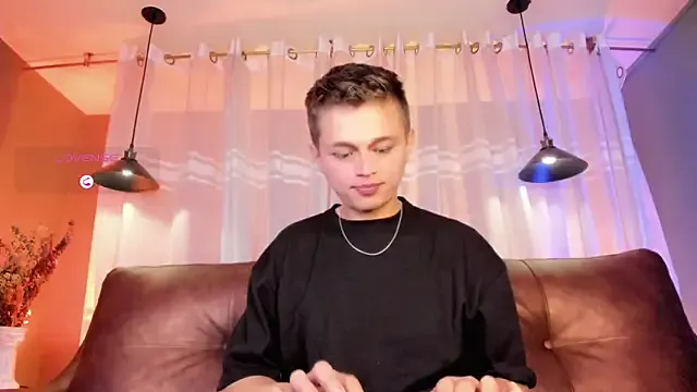 Tim_wolf from StripChat