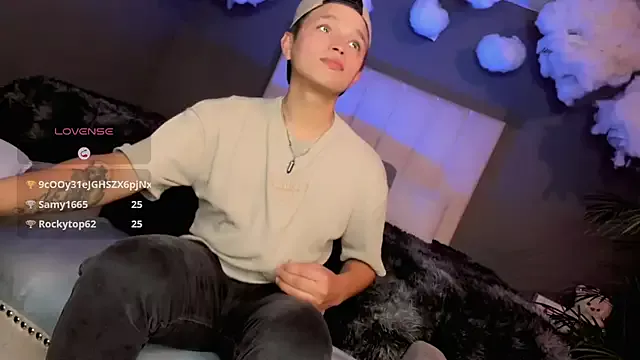 Tim_wolf from StripChat