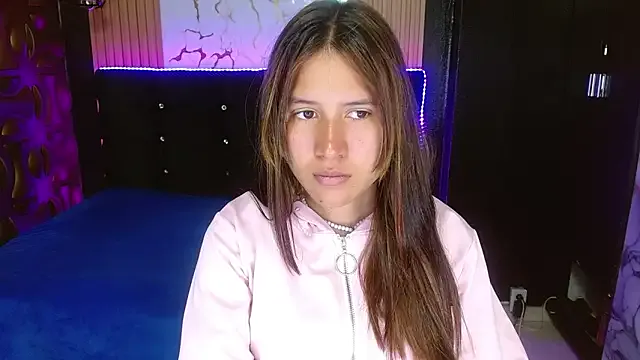 tinibunny from StripChat is Freechat
