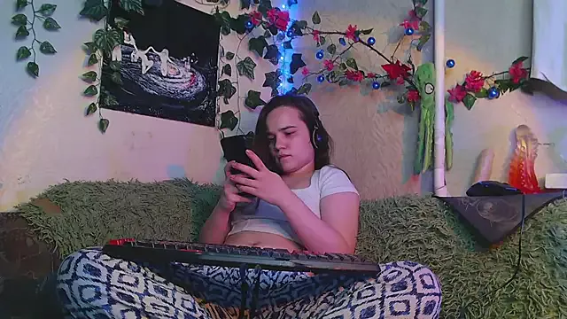 Girls: try live performances with matured performers, from dancing to quirks, in a variety of beautiful sex cams.