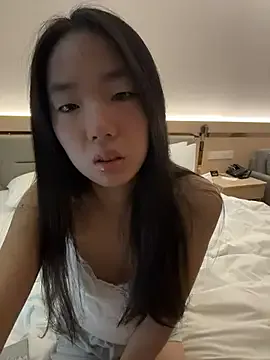 TinyBabe from StripChat is Freechat