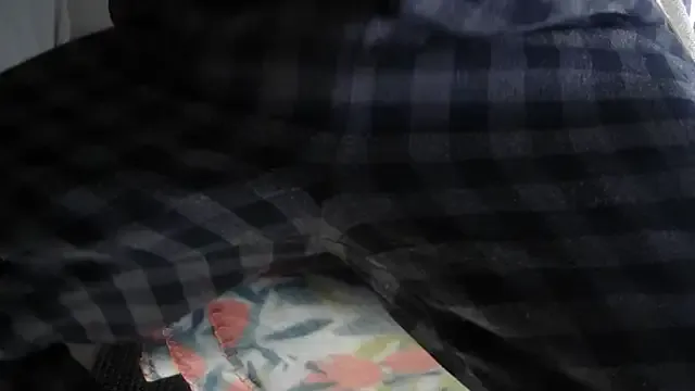 TinyPussyBigDumbCock from StripChat is Freechat