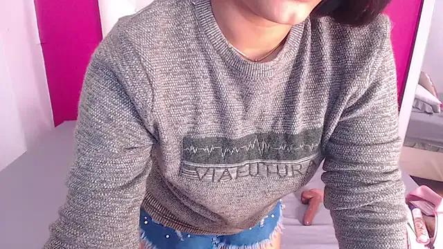 tinyy_whore18 from StripChat is Freechat