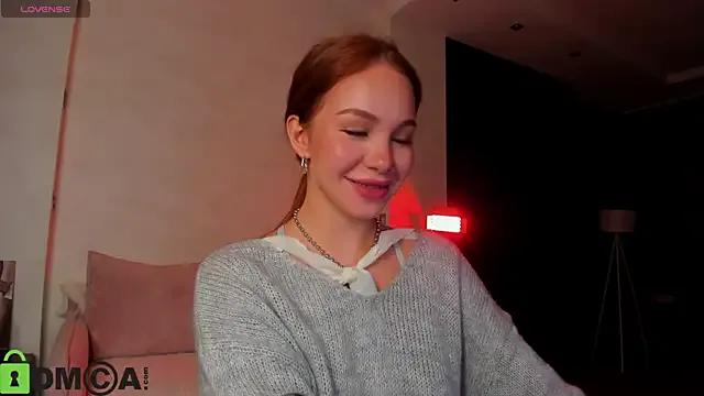Tracy-Taylor from StripChat is Freechat