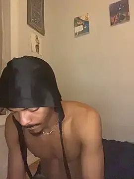 TRILLAHUNG from StripChat is Freechat