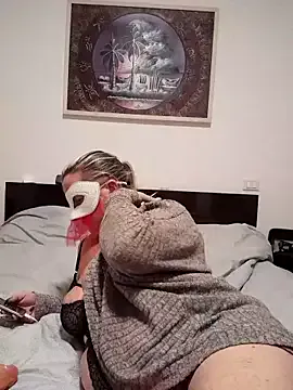 Trivia_magic from StripChat is Freechat