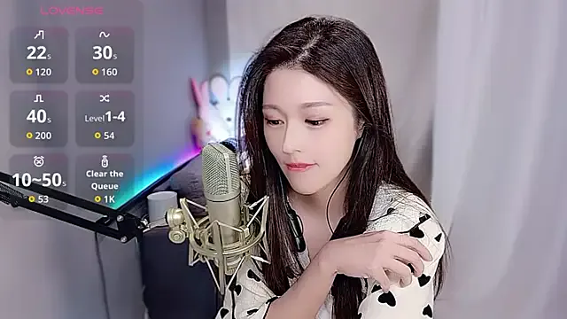 Tw_Sexynn from StripChat is Freechat