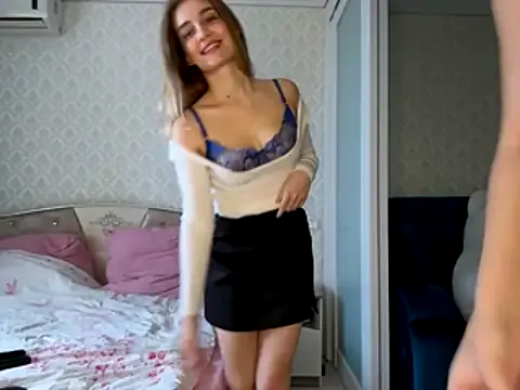 twoflowersshy from StripChat is Freechat