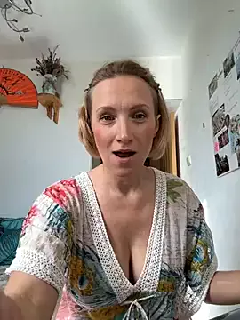 UmaTruewoman from StripChat