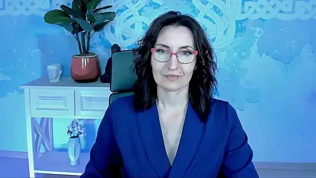 UnaTerra from StripChat is Freechat