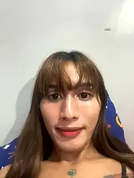 Ur_sweettranspinay from StripChat is Freechat