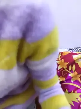 Urs_sassyshikha from StripChat is Freechat