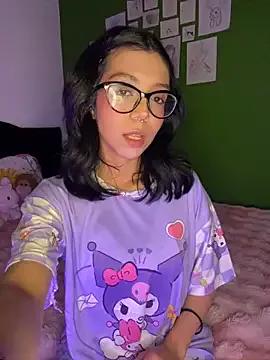 Valen-Foxx from StripChat is Freechat