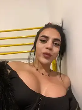 Valentinaram from StripChat is Freechat