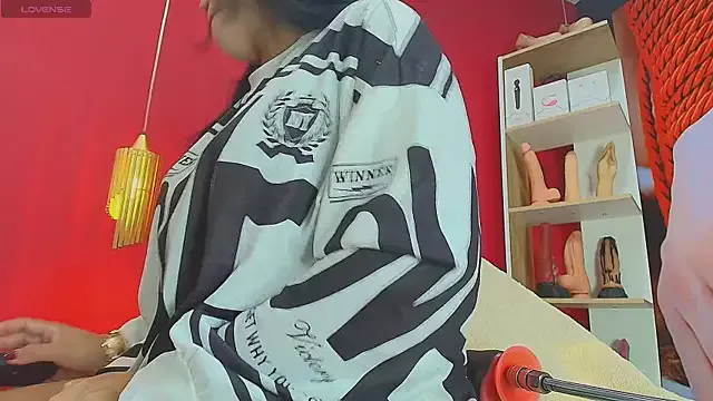 Girls: try live performances with matured performers, from dancing to quirks, in a variety of beautiful sex cams.