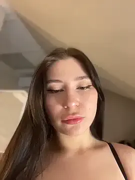 Valerie_Ohara from StripChat is Freechat