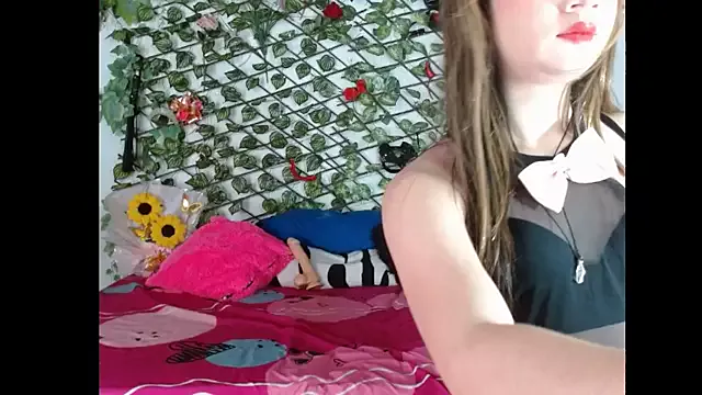 Girls: try live performances with matured performers, from dancing to quirks, in a variety of beautiful sex cams.