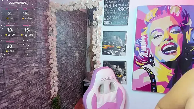 Girls: try live performances with matured performers, from dancing to quirks, in a variety of beautiful sex cams.