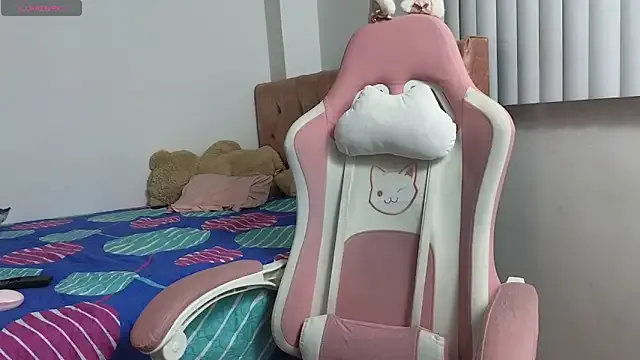 Valery_lovexx from StripChat is Freechat