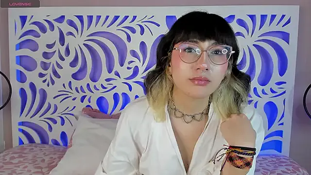 valkyra_catnoir from StripChat is Freechat