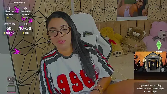 Girls: try live performances with matured performers, from dancing to quirks, in a variety of beautiful sex cams.