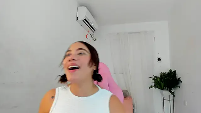 vanelope_smith from StripChat is Freechat