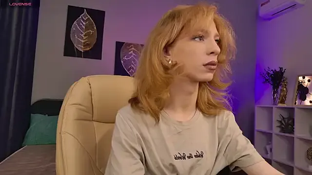 Vanessa__Ray from StripChat is Freechat