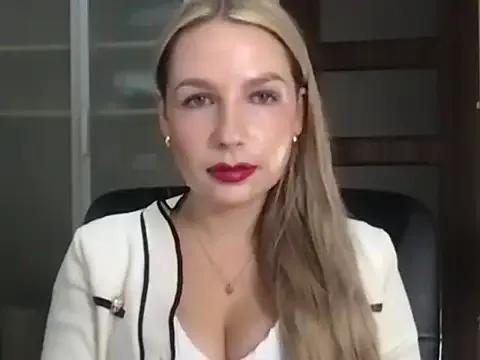 VanessaDesire from StripChat is Freechat