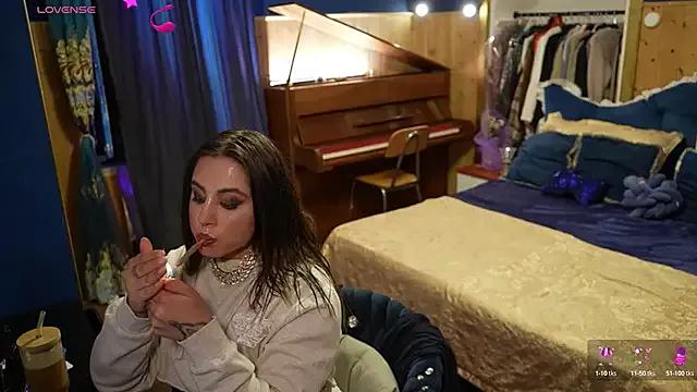 Girls: try live performances with matured performers, from dancing to quirks, in a variety of beautiful sex cams.