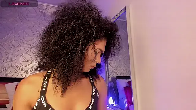 Vennus1_ from StripChat