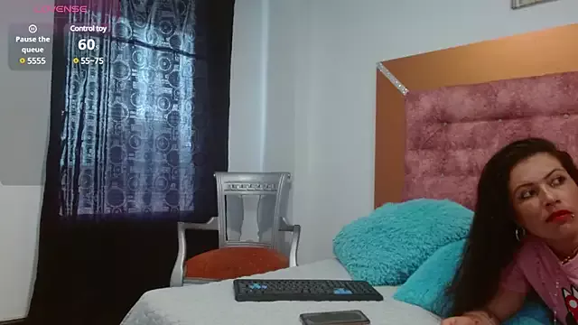 Vennuss_89 from StripChat