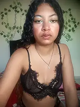 venus_kiss from StripChat is Freechat