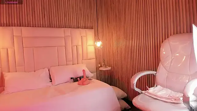 VenuzSofia from StripChat is Freechat