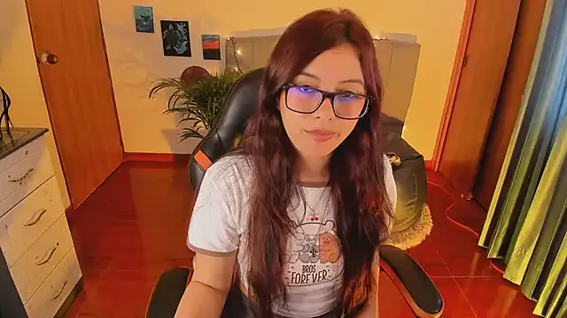 Girls: try live performances with matured performers, from dancing to quirks, in a variety of beautiful sex cams.