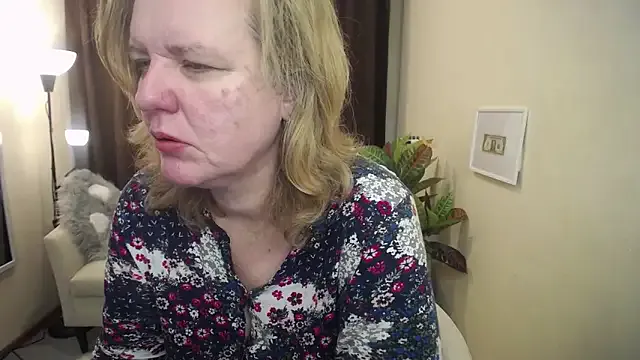 VestaWoody from StripChat is Freechat