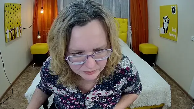 VestaWoody from StripChat is Freechat