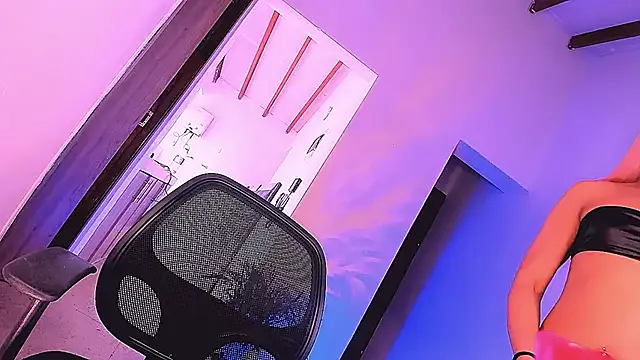 Vianca_Chanel from StripChat is Freechat