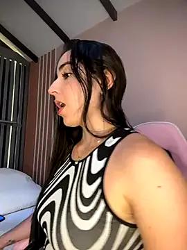 Vicky-Andrade from StripChat is Freechat