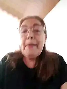 Vicky_Rosse from StripChat is Freechat