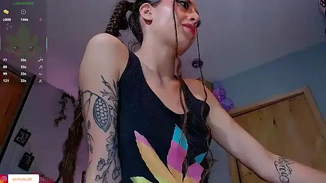 Girls: try live performances with matured performers, from dancing to quirks, in a variety of beautiful sex cams.