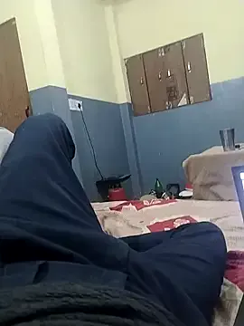 VickyMonster5 from StripChat is Freechat