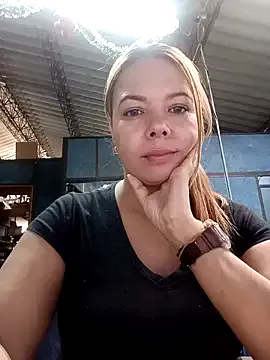 vicoria_09 from StripChat is Freechat